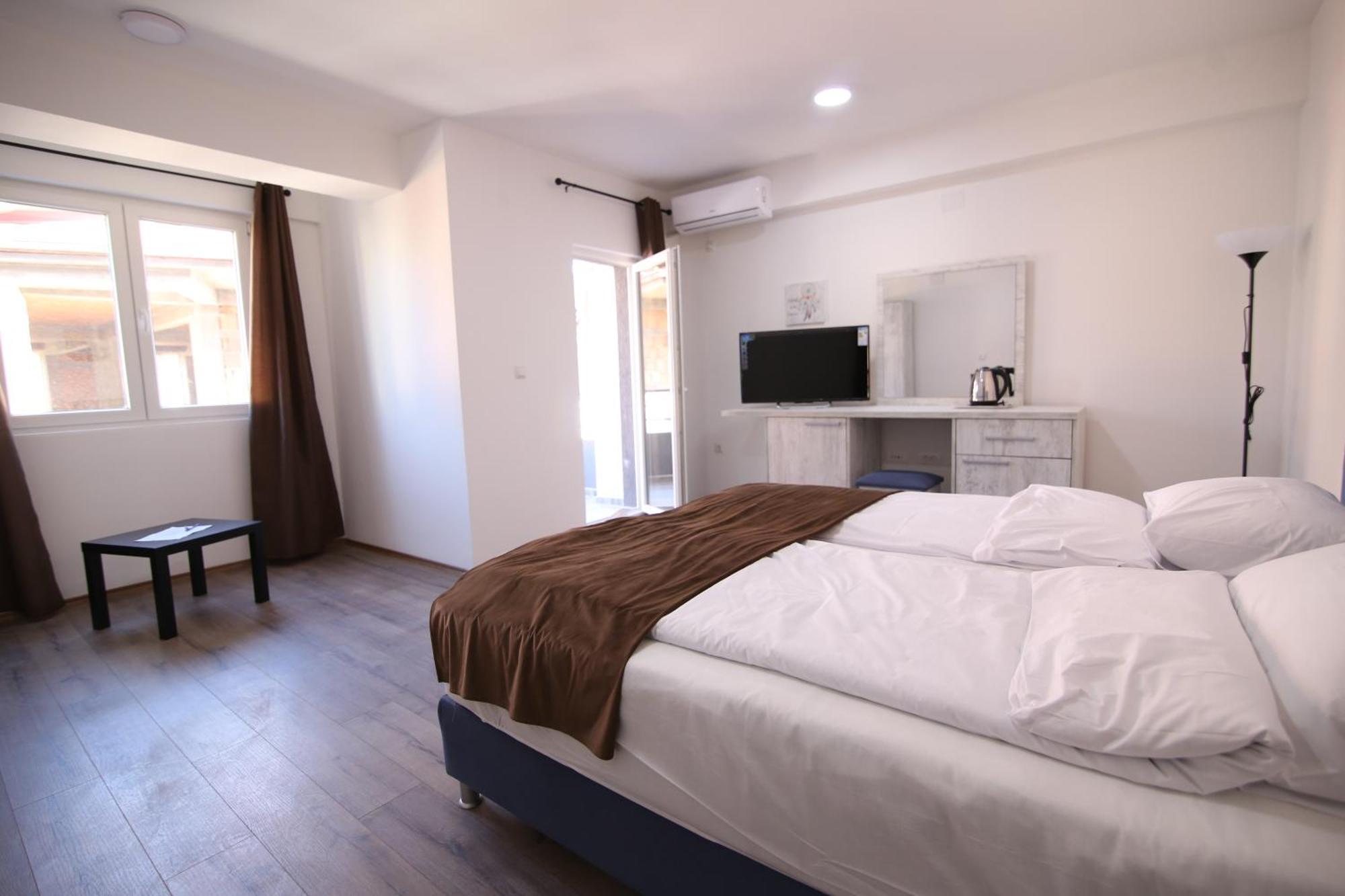 Nastov Apartments ヴェレス エクステリア 写真